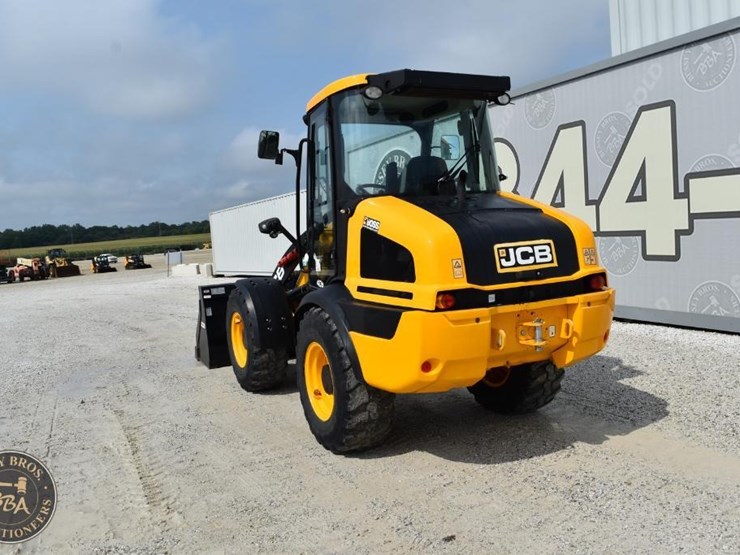 2023-jcb-409-image-12