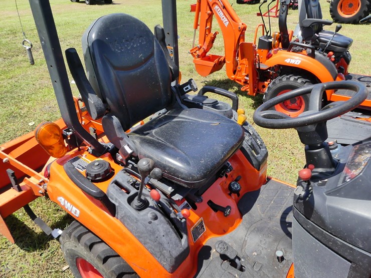 kubota-bx2380-image-11