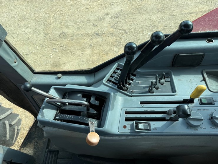 case-ih-7130-image-44