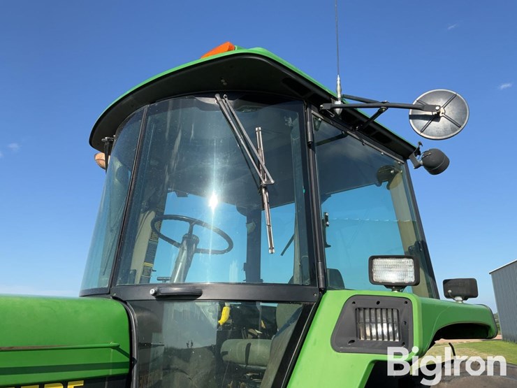 1992-john-deere-4960-image-16