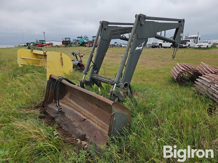 new-holland-8670-image-1