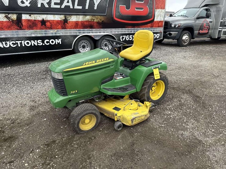 john-deere-345-image-1