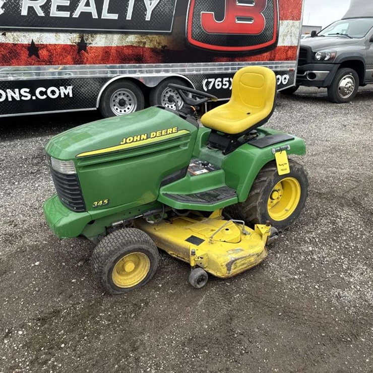 JOHN DEERE 345