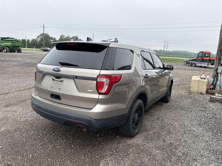 2017-ford-explorer-police-interceptor-image-3