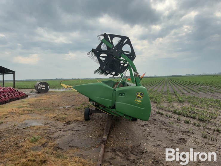 2015-john-deere-630f-image-8