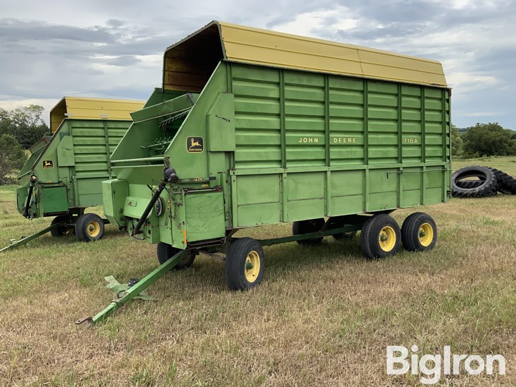 john-deere-716a-image-1