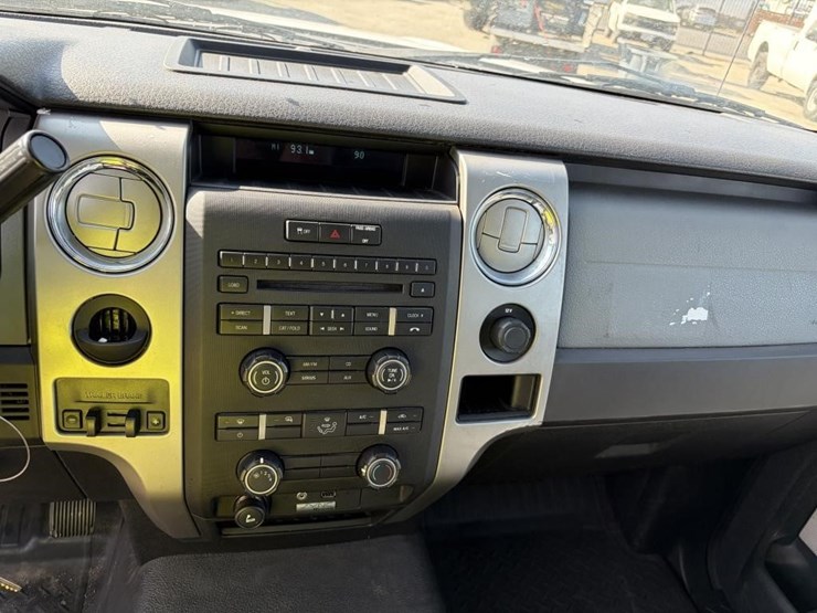 2011-ford-f150-image-18