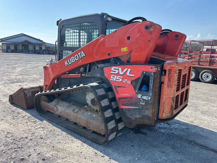2019-kubota-svl95-2s-image-3
