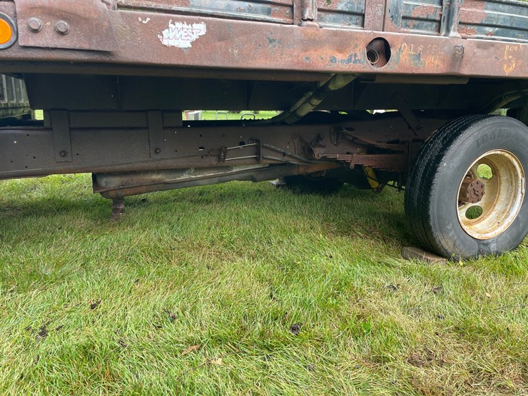 1995-ford-f350-image-23