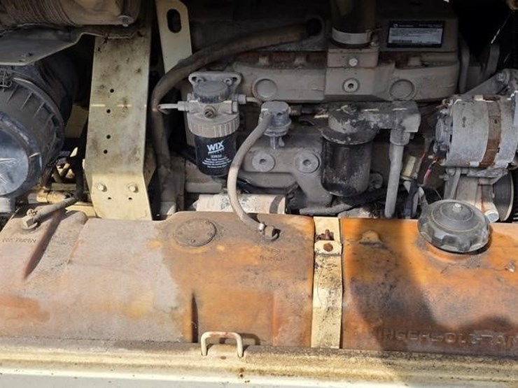ingersol-rand-185-air-compressor-image-11