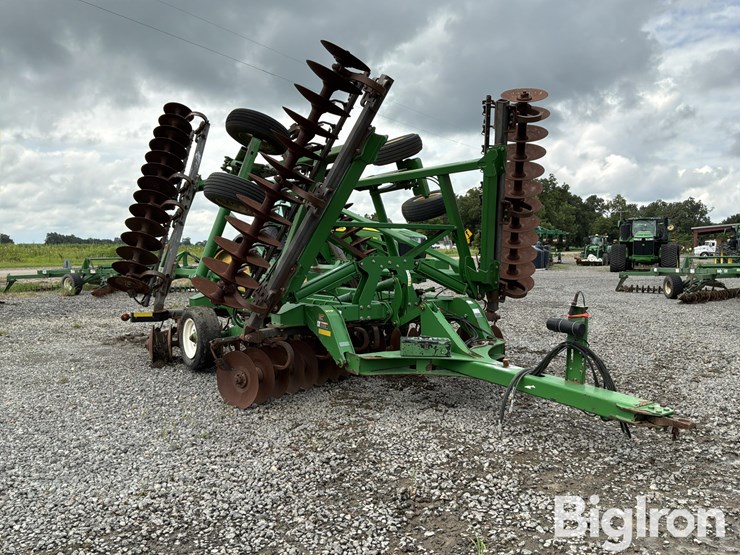 john-deere-2623-image-3