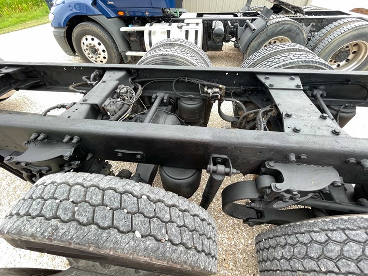 2006-kenworth-t800-image-30