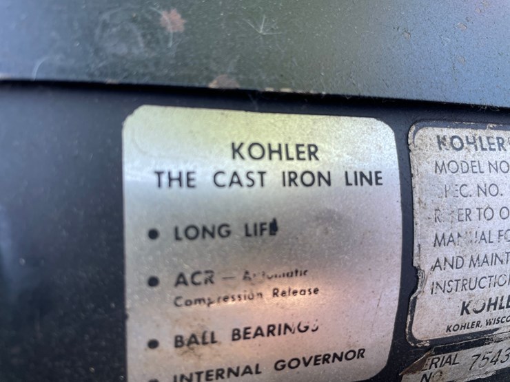 john-deere-300-image-25