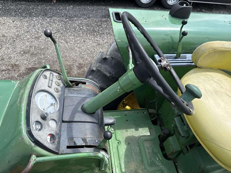 john-deere-4320-image-17
