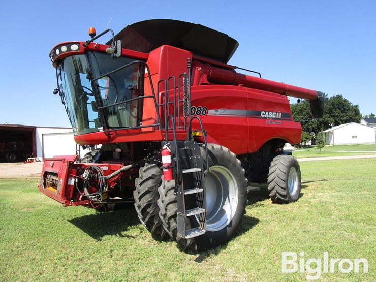 2011-case-ih-7088-image-1