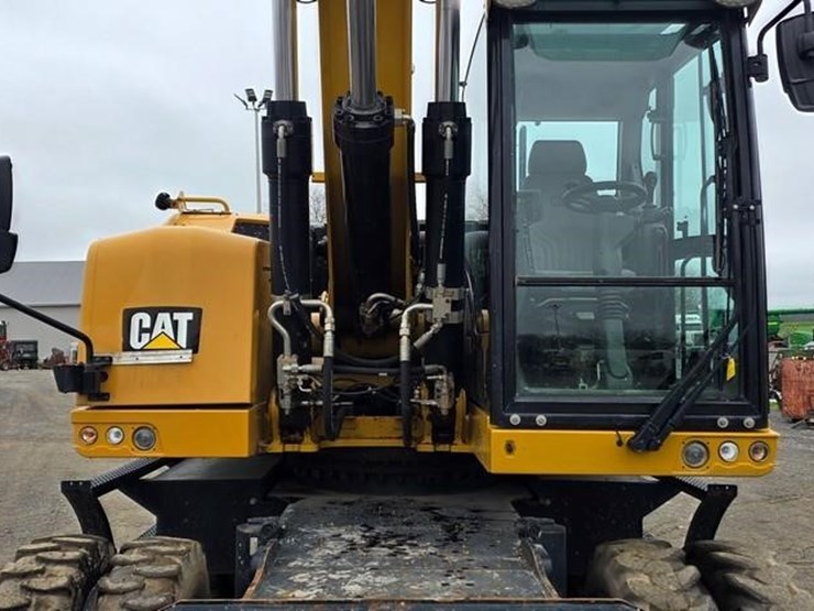 2018-caterpillar-m322f-image-40