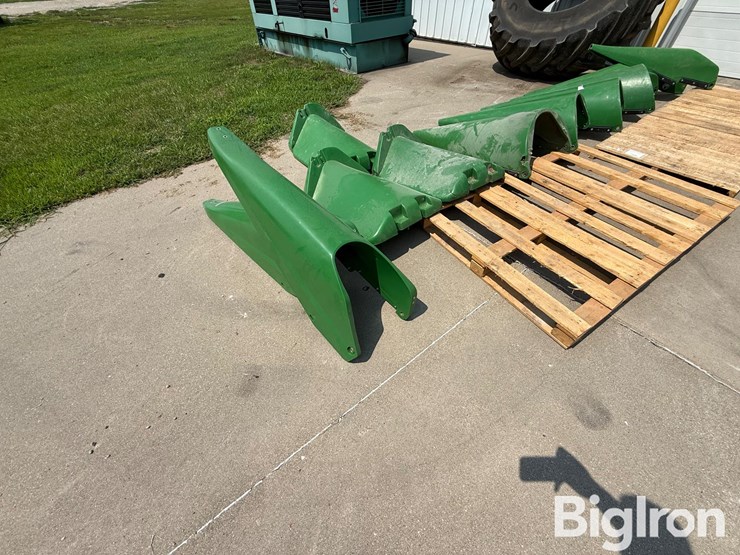 john-deere-poly-corn-head-snouts-image-7