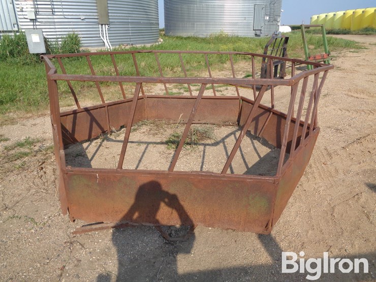 round-bale-feeder-image-3