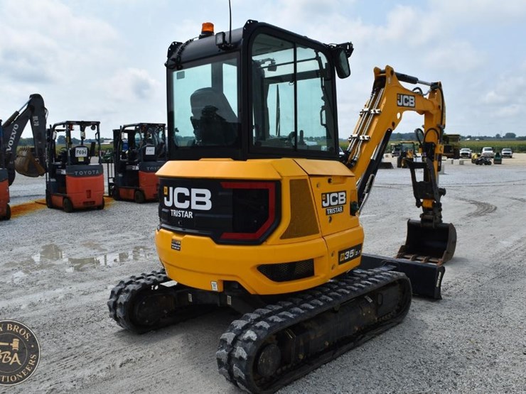 2024-jcb-35z-1-image-15
