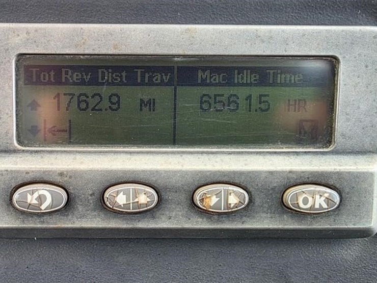 2011-caterpillar-740-image-69