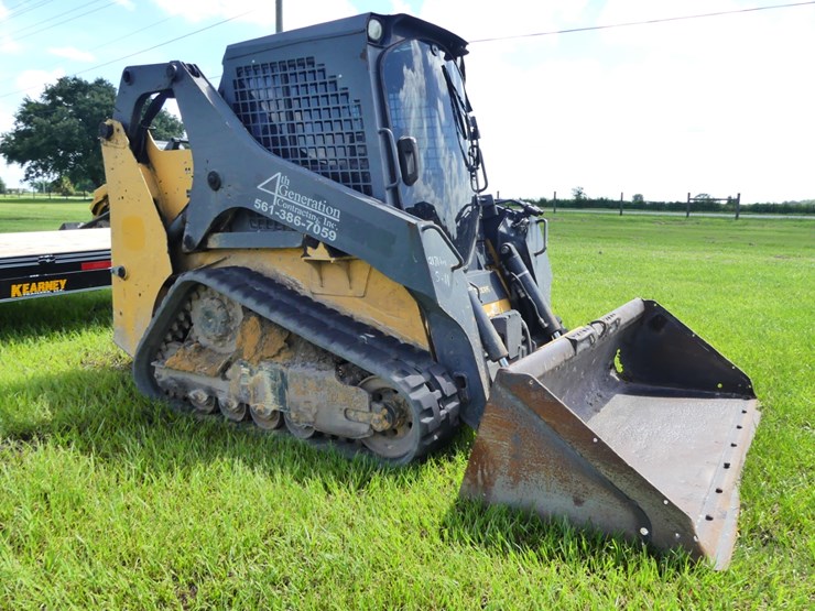 deere-317g-image-2