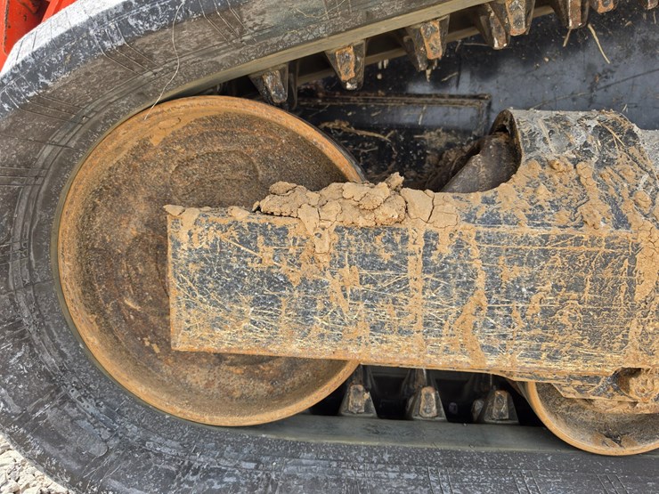 2024-kubota-svl75-3-image-36
