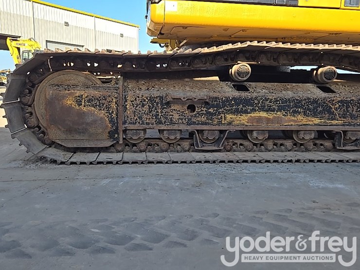 2019-caterpillar-336-image-10