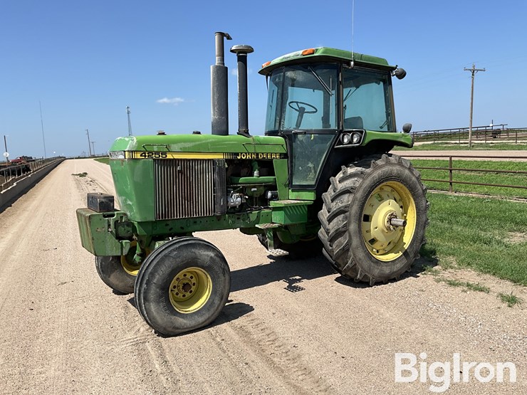 1990-john-deere-4255-image-1