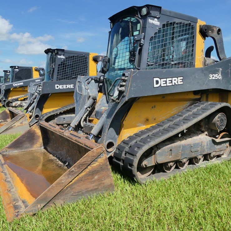 2023 DEERE 325G