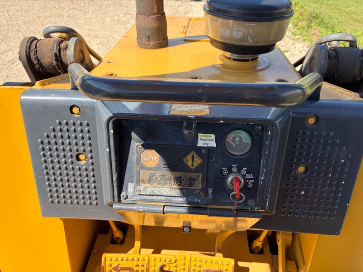 #202-•-1994-455g-john-deere-tracked-loader-(iron-ridge,-wi)-image-17
