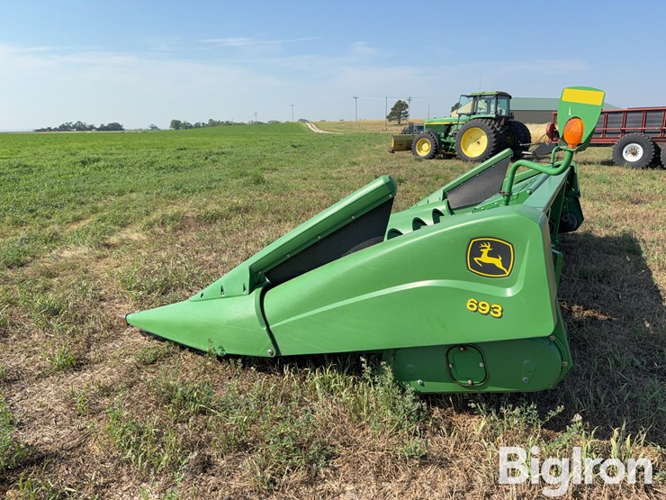 john-deere-693-image-8