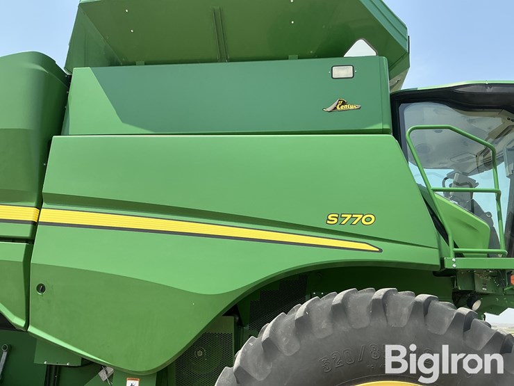 2019-john-deere-s770-image-10