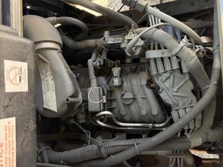 2002-workhorse-p42-image-9