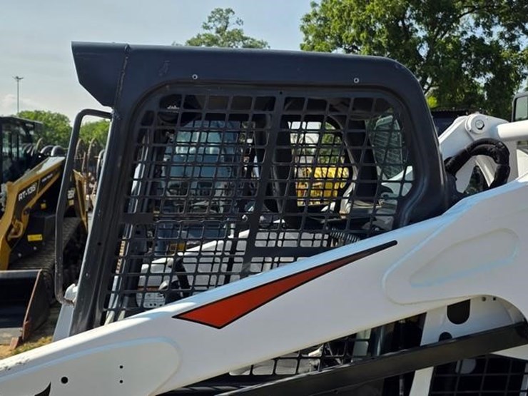 2019-bobcat-t595-image-29