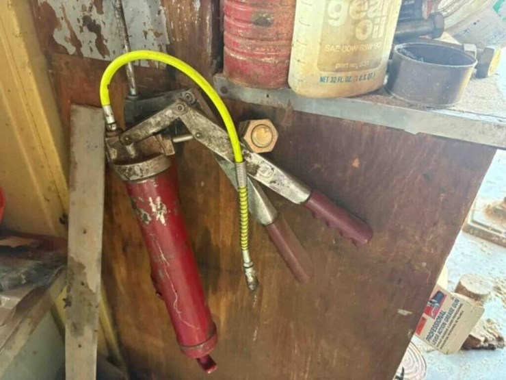 west-wall---bolts/nuts---staps---blades-etc.-image-21