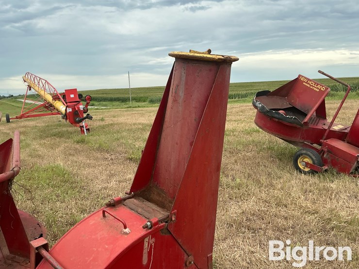 new-holland-30-image-17