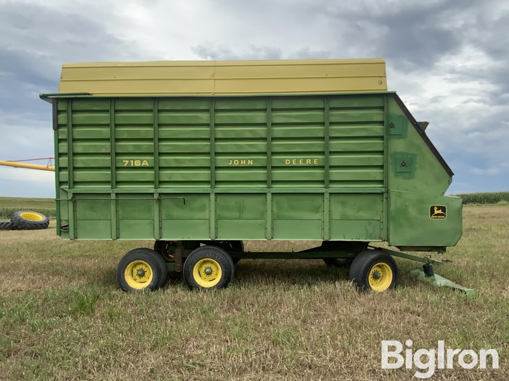 john-deere-716a-image-4
