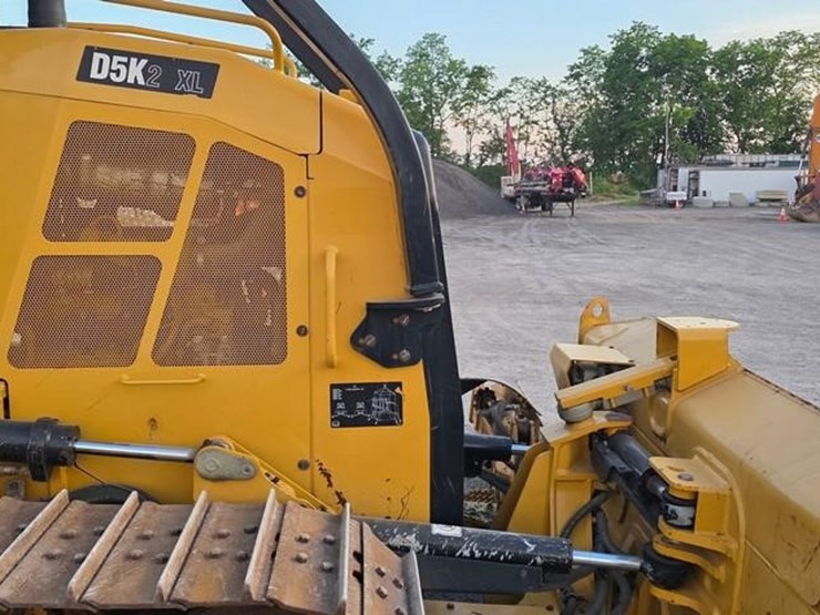 2017-caterpillar-d5k2-xl-image-43