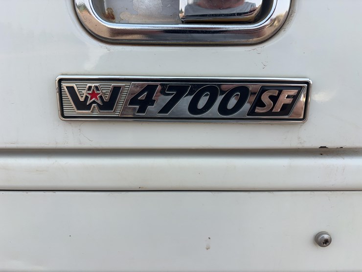 2015-western-star-w4700-semi-image-22