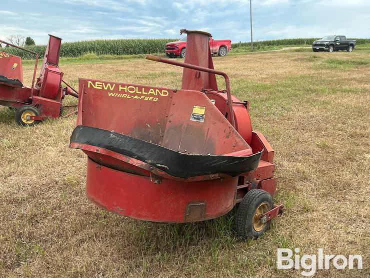 new-holland-30-image-5
