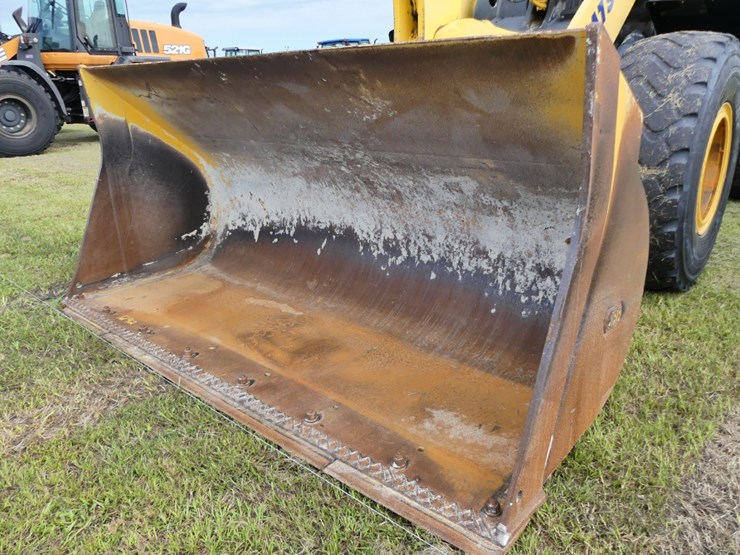 komatsu-wa320-image-15