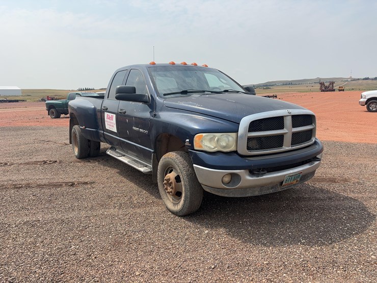 2003-dodge-3500-image-3