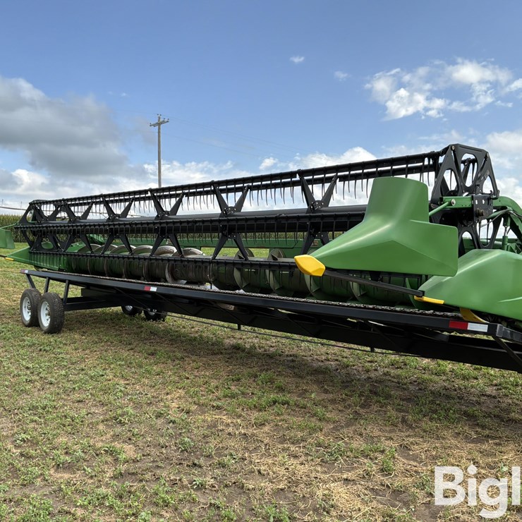 2012 JOHN DEERE 630F