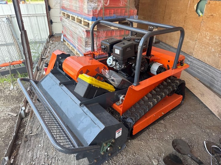 new-sdlool-co-40in-gas-rc-hd-lawn-mower-model-lm1000q-image-1