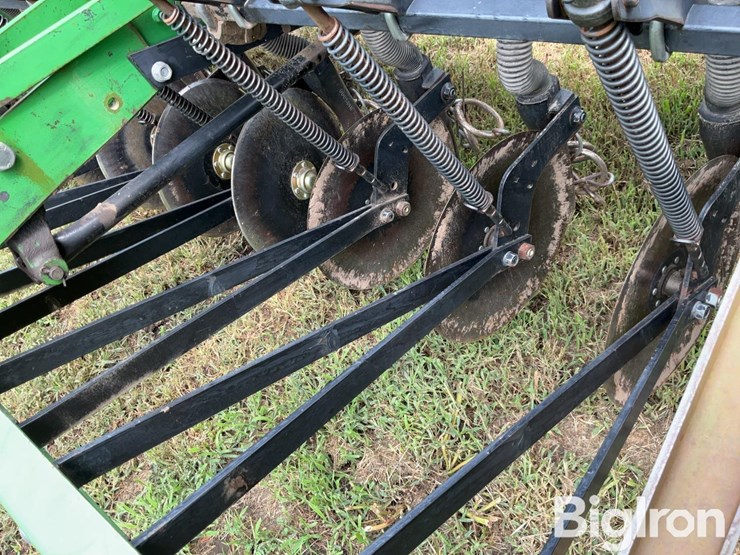 john-deere-8300-image-15