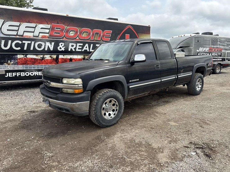 2001-chevrolet-silverado-2500hd-image-1