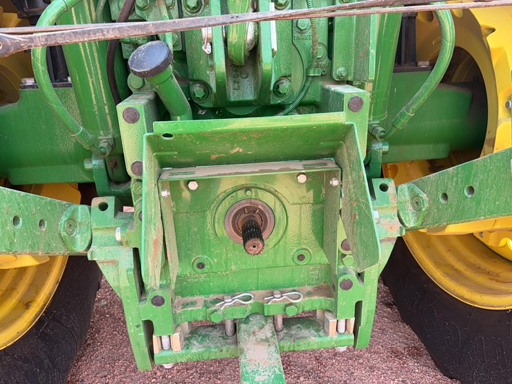 2020-john-deere-6155r-image-32