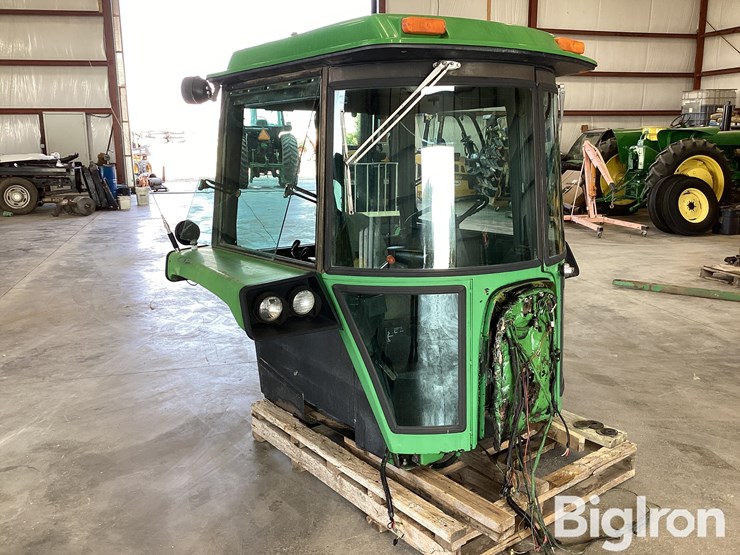 john-deere-4240-image-3