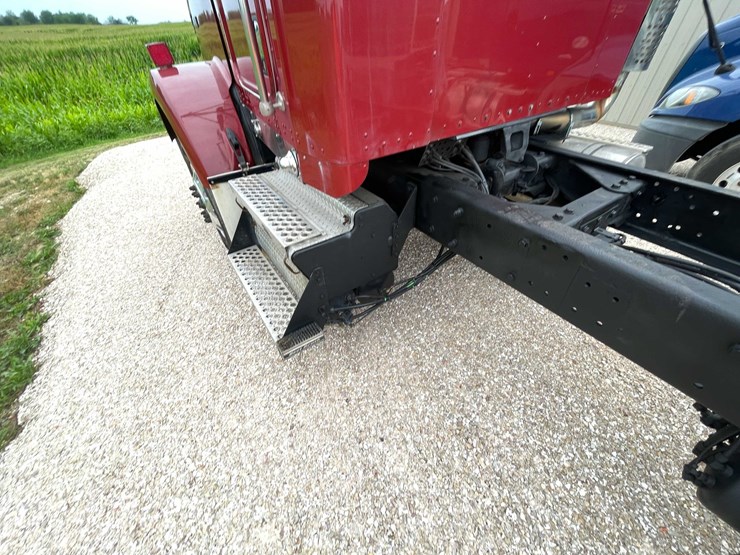 2006-kenworth-t800-image-19