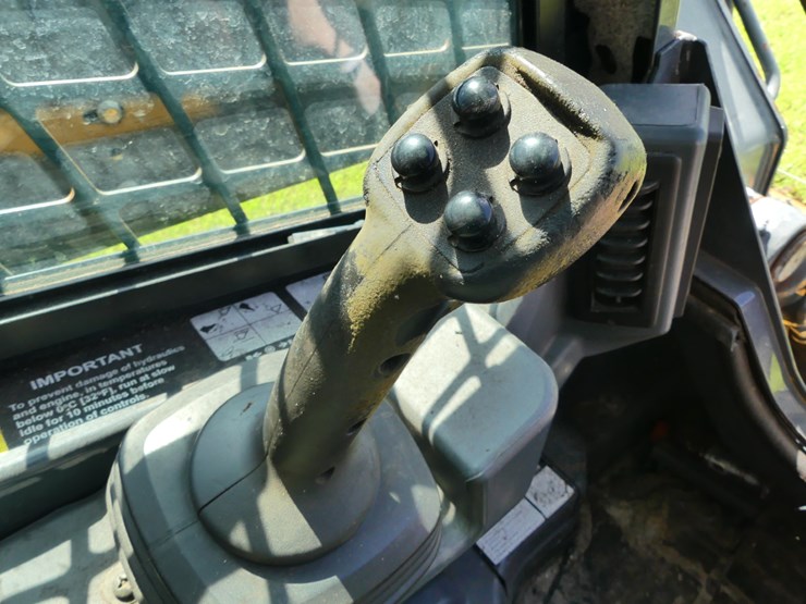 2018-deere-333g-image-15